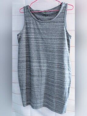 Euc Dakini Gray 🩶 Striped Sleeveless Athletic Activewear Summer Dress Large